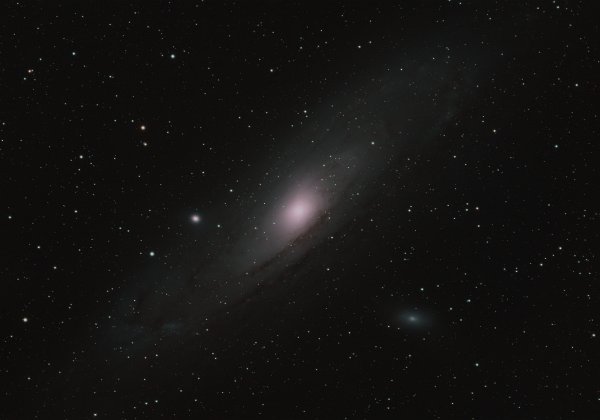 M31 M31 24.12.2022 Center (RA, hms): 00h 42m 45.412s Center (Dec, dms): +41° 16' 22.584